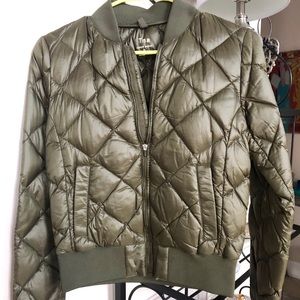 Aritzia Tna League Puffer- Olive